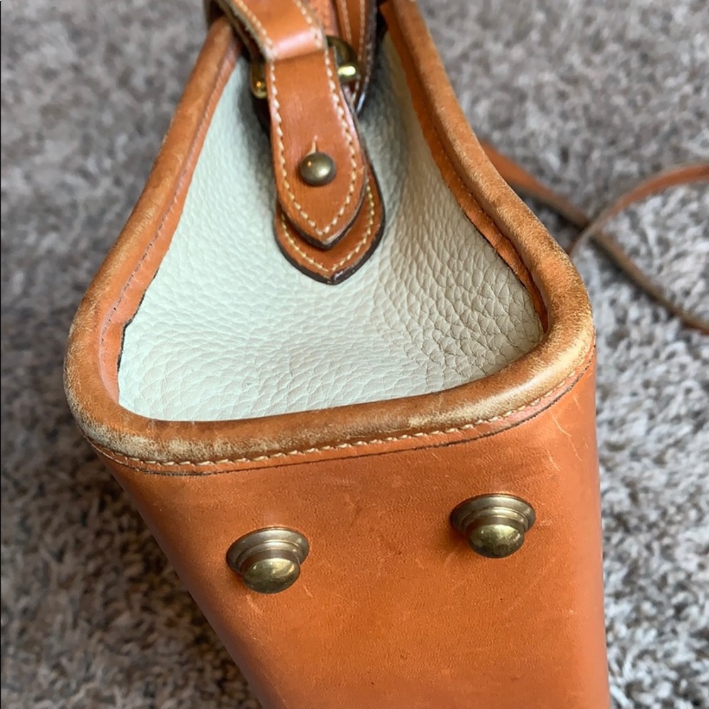 Vintage Dooney & Bourke crossbody purse - Picture 9 of 16